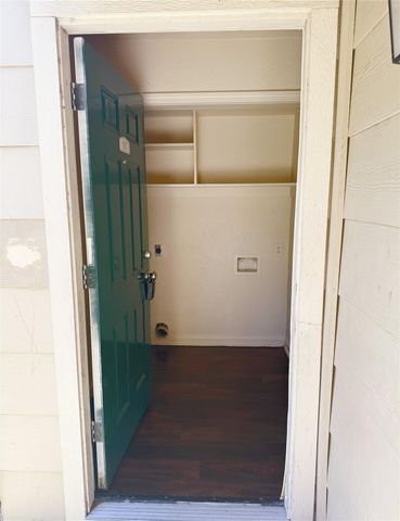 8100 Creekbend Drive 157, Houston, TX 77071