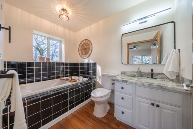 21857 W Elk Trail, Redding, CA 96003