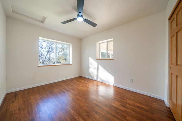 21857 W Elk Trail, Redding, CA 96003