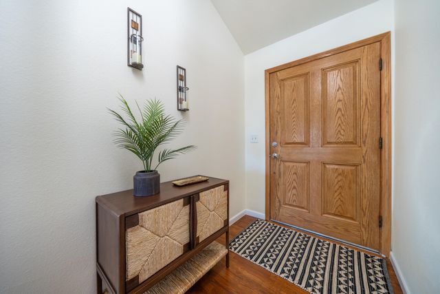 21857 W Elk Trail, Redding, CA 96003