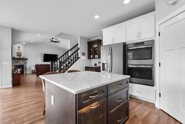 4294 N CRANE DRIVE, Appleton, WI 54914