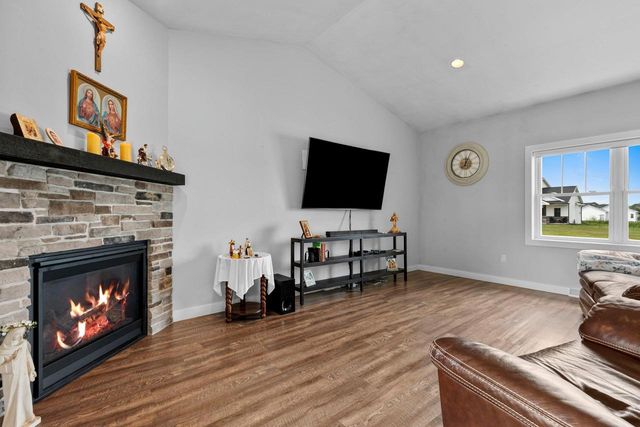 4294 N CRANE DRIVE, Appleton, WI 54914