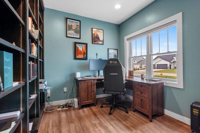 4294 N CRANE DRIVE, Appleton, WI 54914