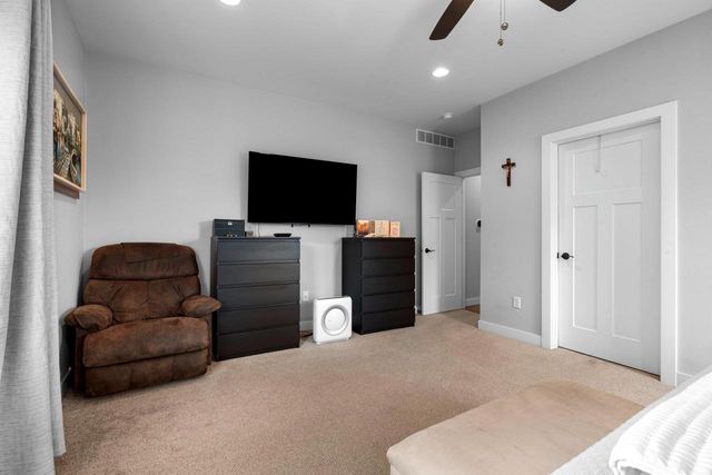 4294 N CRANE DRIVE, Appleton, WI 54914