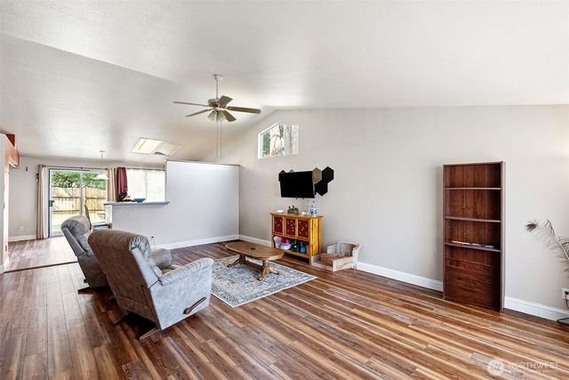 6936 Troy Lane NE, Bremerton, WA 98311