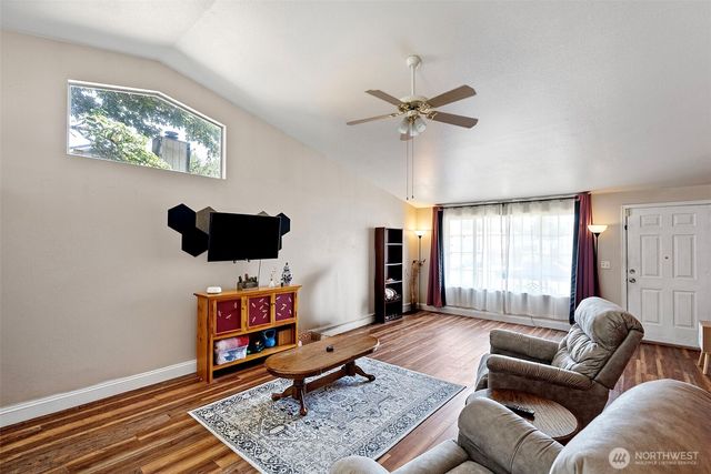 6936 Troy Lane NE, Bremerton, WA 98311