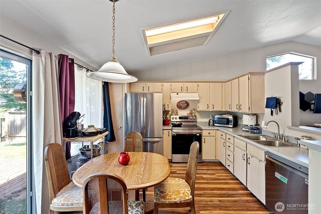 6936 Troy Lane NE, Bremerton, WA 98311