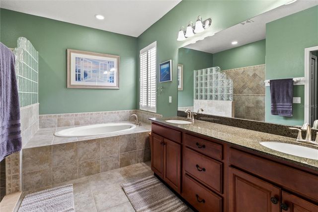 1269 WESTERN PINE CIRCLE, Sarasota, FL 34240