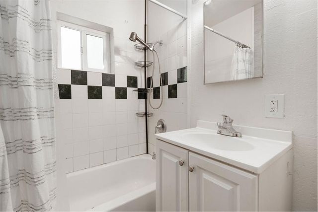 1015 4th Ave., Chula Vista, CA 91911
