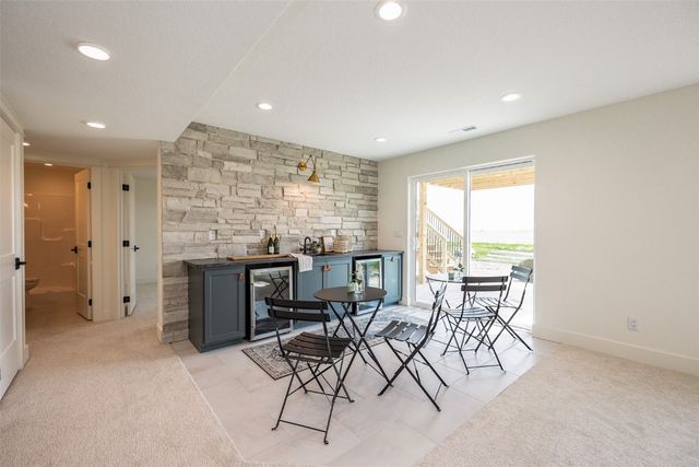 5466 Silver Ridge Road, Marion, IA 52302