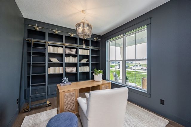 5466 Silver Ridge Road, Marion, IA 52302