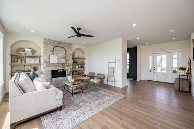 5466 Silver Ridge Road, Marion, IA 52302