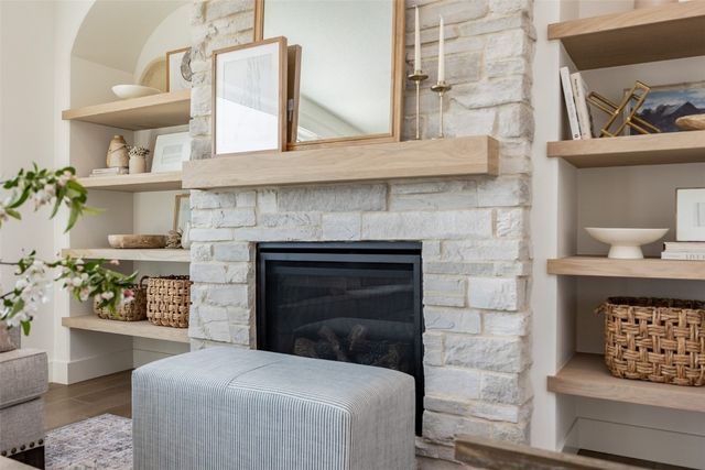 5466 Silver Ridge Road, Marion, IA 52302