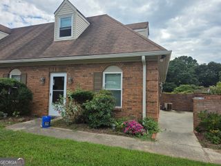 893 NE Park Place, Conyers, GA 30012