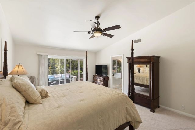 10525 Burned Oak Lane, Escondido, CA 92026