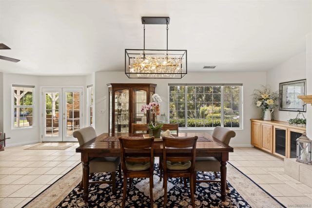 10525 Burned Oak Lane, Escondido, CA 92026