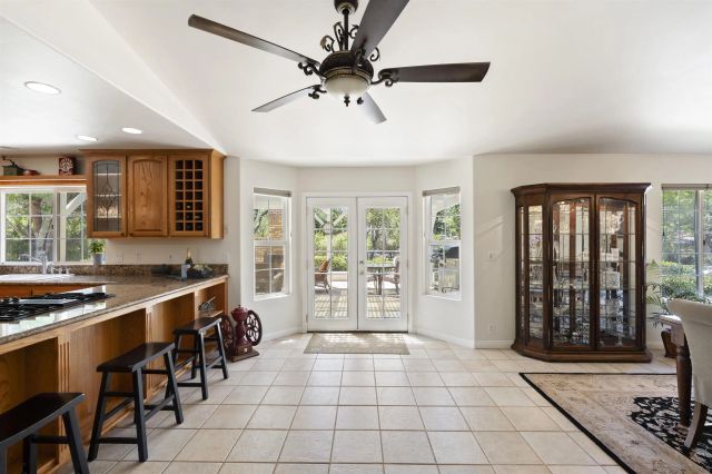 10525 Burned Oak Lane, Escondido, CA 92026