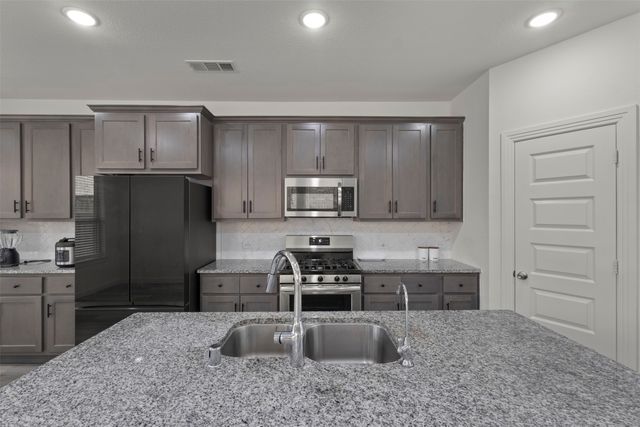 1504 Shire Drive, Aubrey, TX 76227