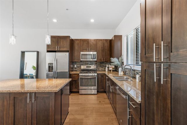 130 8TH STREET N, St Petersburg, FL 33701