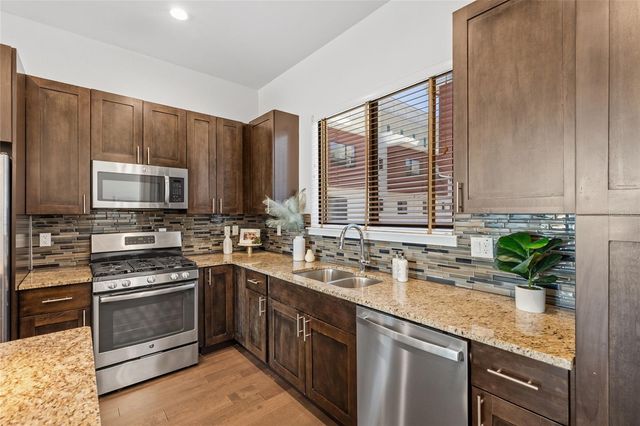 130 8TH STREET N, St Petersburg, FL 33701