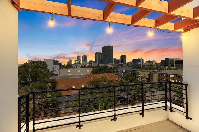 130 8TH STREET N, St Petersburg, FL 33701