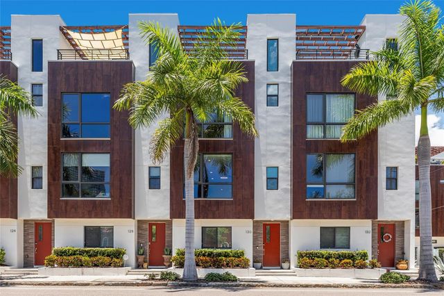 130 8TH STREET N, St Petersburg, FL 33701