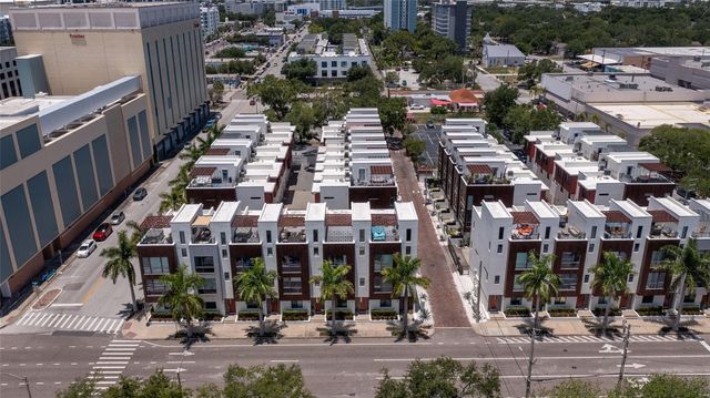 130 8TH STREET N, St Petersburg, FL 33701