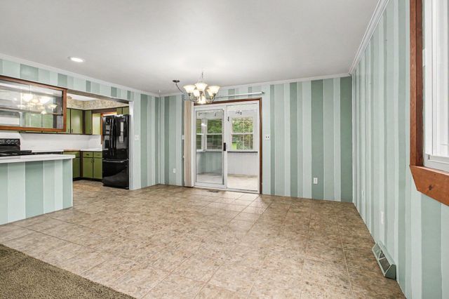10624 Borgman Avenue, Belleville, MI 48111