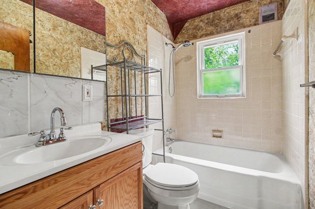 10624 Borgman Avenue, Belleville, MI 48111