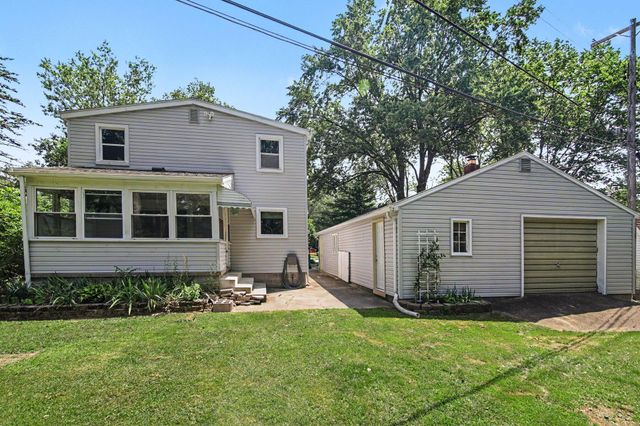 10624 Borgman Avenue, Belleville, MI 48111