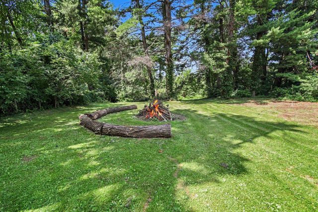 10624 Borgman Avenue, Belleville, MI 48111