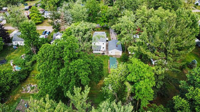 10624 Borgman Avenue, Belleville, MI 48111