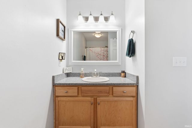 619 Wyss Ridge Drive, Fort Wayne, IN 46819