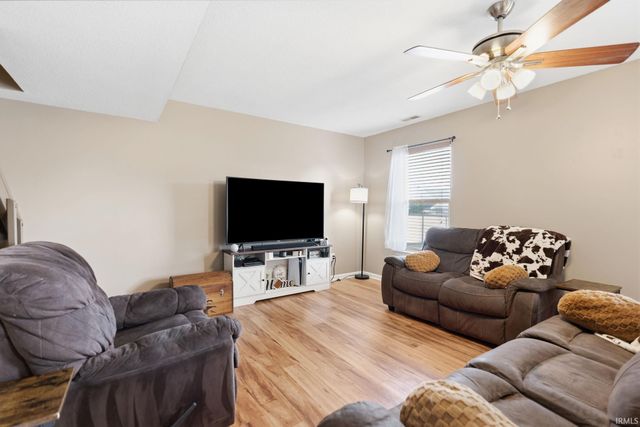 619 Wyss Ridge Drive, Fort Wayne, IN 46819