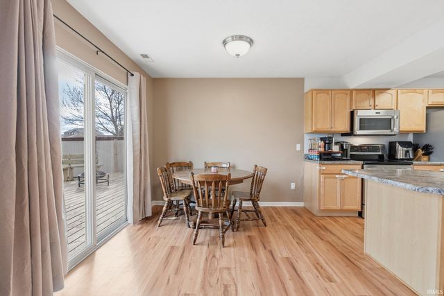 619 Wyss Ridge Drive, Fort Wayne, IN 46819