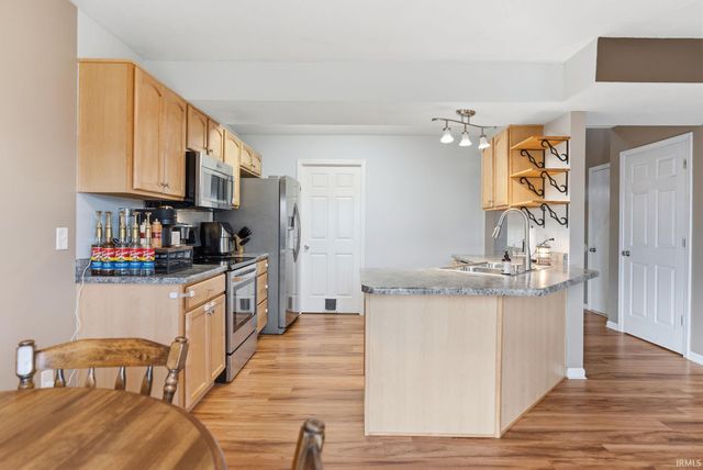 619 Wyss Ridge Drive, Fort Wayne, IN 46819