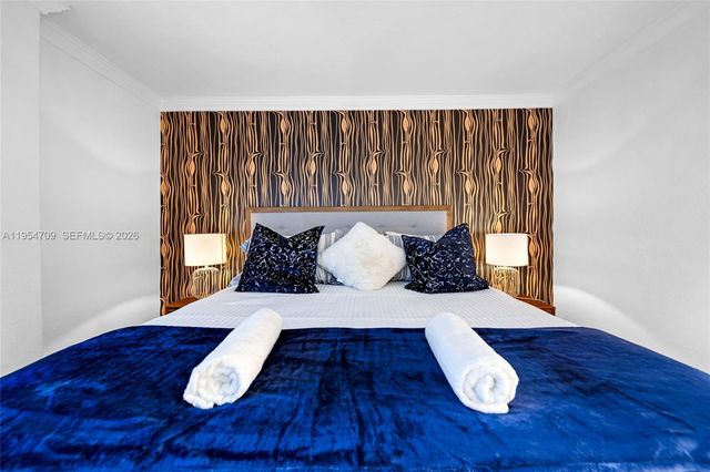 19201 Collins Ave 949, Sunny Isles Beach, FL 33160