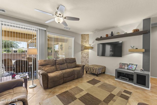 17031 W OASIS SPRINGS Way, Surprise, AZ 85387