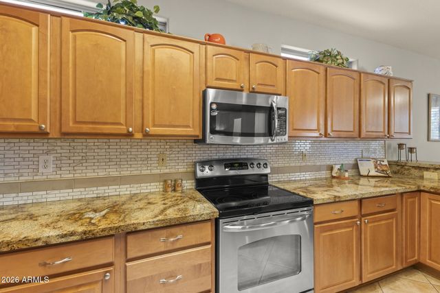 17031 W OASIS SPRINGS Way, Surprise, AZ 85387