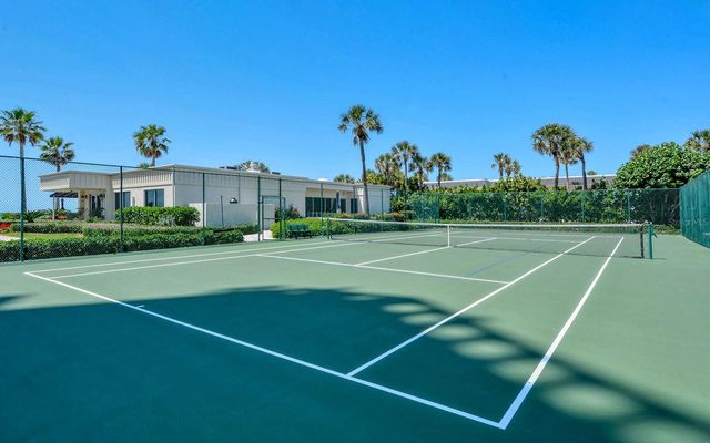 2525 GULF OF MEXICO DRIVE 6B, Longboat Key, FL 34228