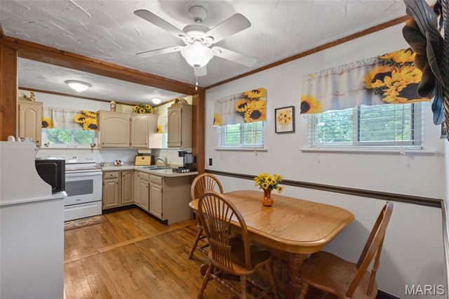 6240 Antire Road, High Ridge, MO 63049