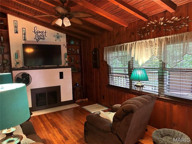 6240 Antire Road, High Ridge, MO 63049