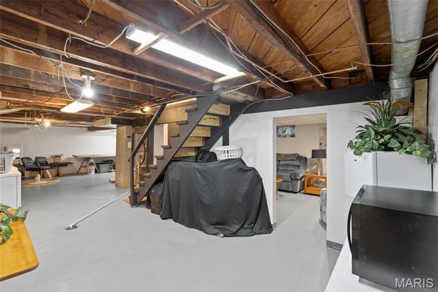 6240 Antire Road, High Ridge, MO 63049