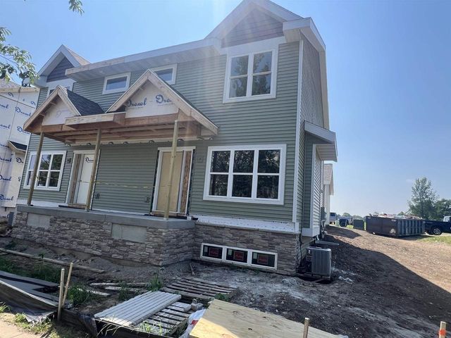 2813 Crinkle Root Drive, Fitchburg, WI 53711