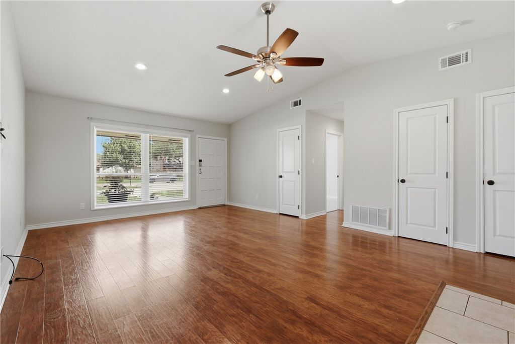 2210 Quail Hollow Drive, Bryan, TX 77802 — photo 5