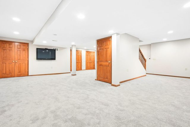 6657 Springview Drive, Westerville, OH 43082