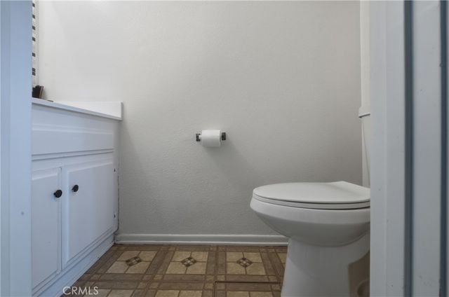 10015 Karmont Avenue, South Gate, CA 90280
