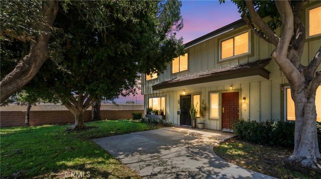 10015 Karmont Avenue, South Gate, CA 90280