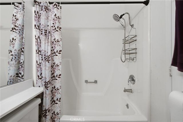 10015 Karmont Avenue, South Gate, CA 90280