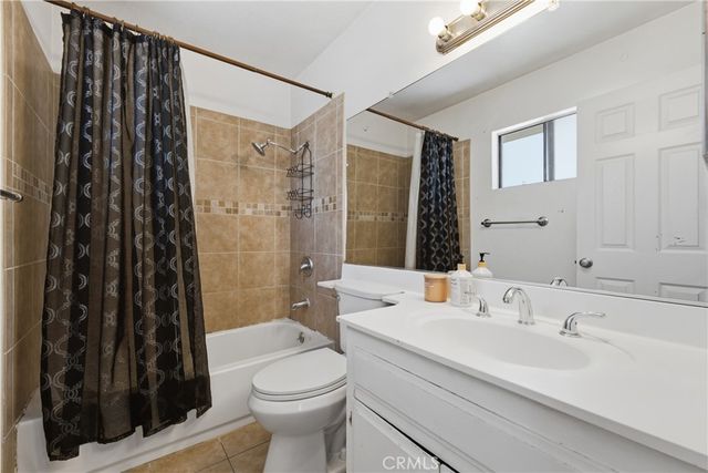 10015 Karmont Avenue, South Gate, CA 90280
